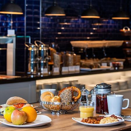 Premier Inn Stuttgart Airport Ляйнфельден-Ехтердінген Екстер'єр фото