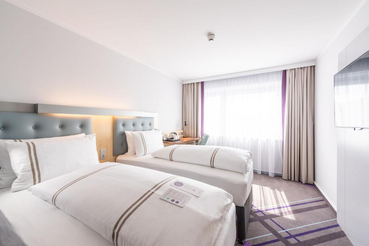 Premier Inn Stuttgart Airport Ляйнфельден-Ехтердінген Екстер'єр фото